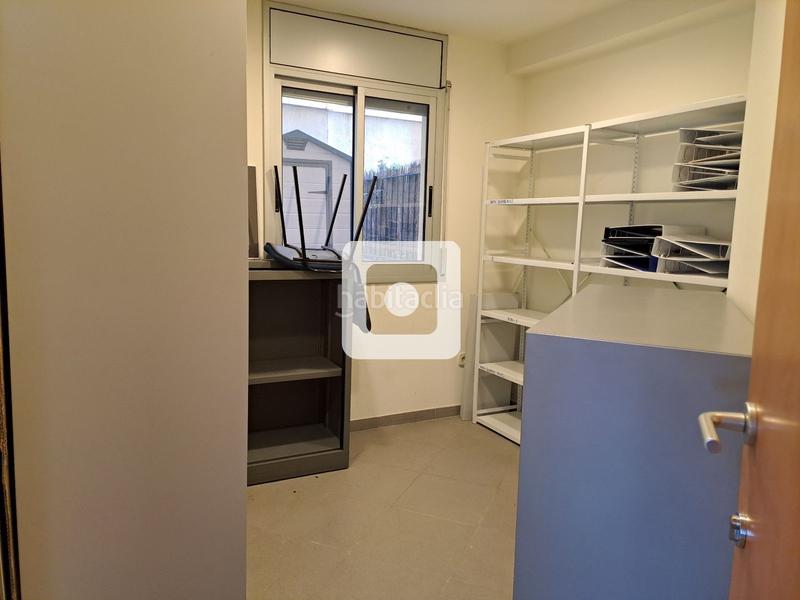 Foto 93593eed-3176-469f-8340-35b5dd877a1c. Rent office space in Barri del Centre Terrassa