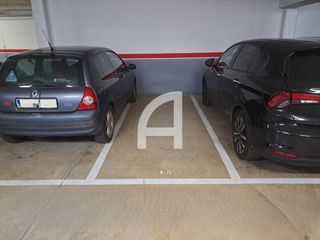 Aparcament cotxe  Baldrich. Plaza de parking para moto en el centro ubicación privilegiada