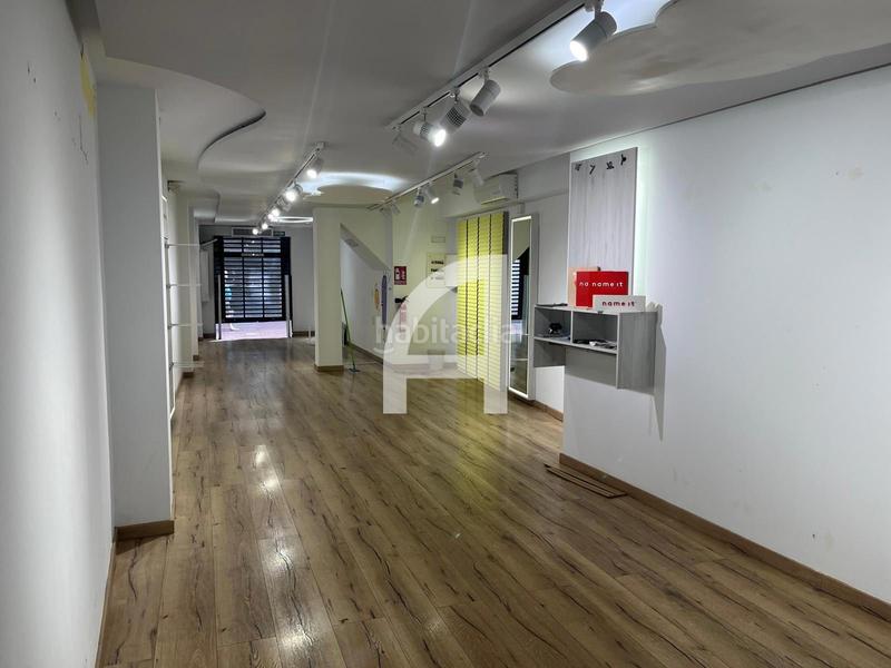 Foto 80d7eeb8-f81a-45a4-9c69-2987edac8792. Rent business premise in Barri del Centre Terrassa