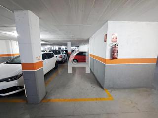 Car parking  Carrer de wagner. Plaza de parking para coche pequeño, en zona escoles de terrassa