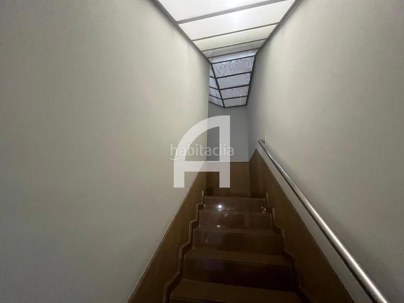 Foto 239a6532-81a2-45f4-8638-f96d67ed7786. Alquiler oficina  en calle de la font vella, cerca de plaça vella, en Terrassa