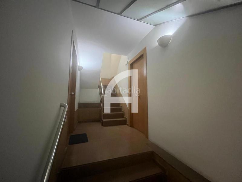 Foto 695a199c-3b54-4216-a276-c263a3fb2071. Alquiler oficina  en calle de la font vella, cerca de plaça vella, en Terrassa