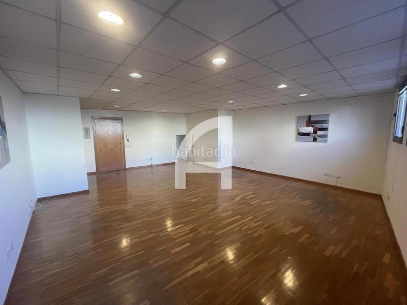 Foto a636e96c-10b0-441b-a147-0e434e22df2f. Location bureau avec chauffage dans Barri del Centre Terrassa