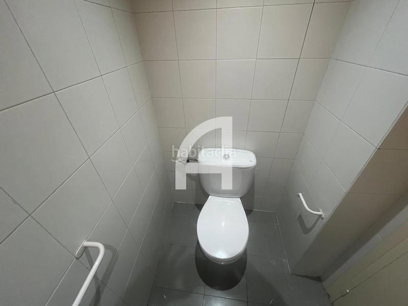 Foto f2630fbb-cd18-4d9e-a03c-1ed9a9ba6549. Location bureau avec chauffage dans Barri del Centre Terrassa