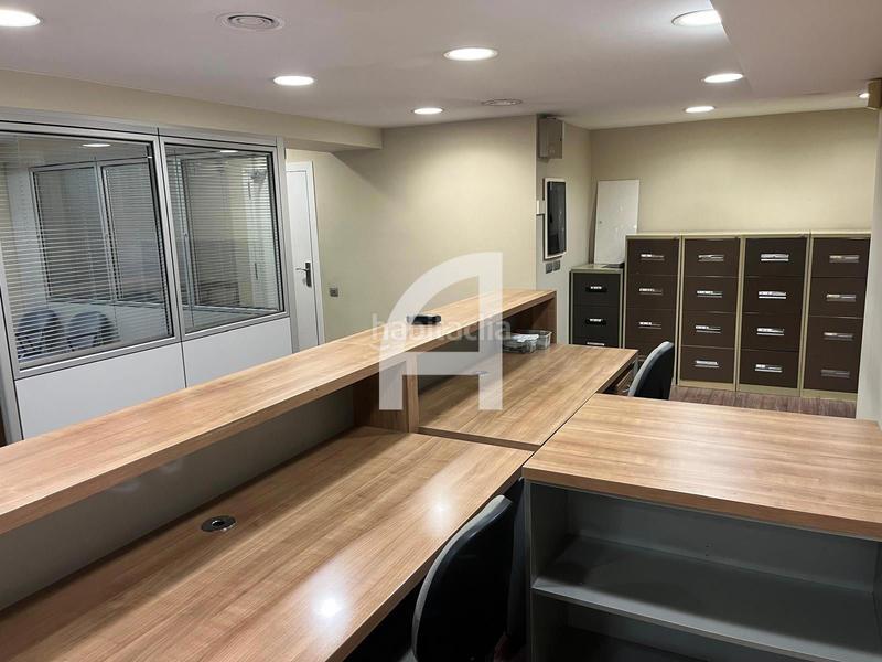 Foto 7fb2c885-66a9-4473-8ad8-7626bcaa5200. Alquiler oficina s de aquiler junto al parc de sant jordi en Terrassa