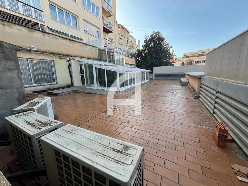 Foto 598b82c8-c7c0-45ab-89d6-0a357805bbcc. Location bureau avec chauffage dans Barri del Centre Terrassa