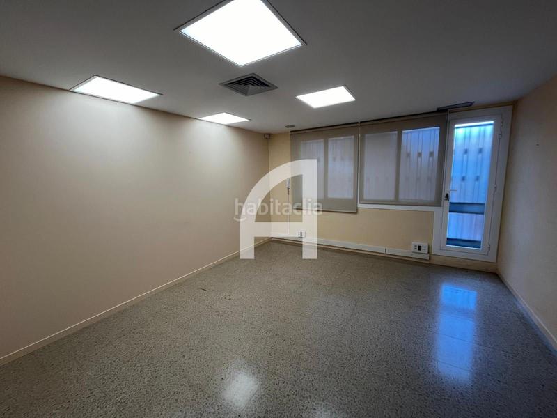 Foto eae0f384-9dd8-441a-85f4-b7a12be95608. Location bureau avec chauffage dans Barri del Centre Terrassa