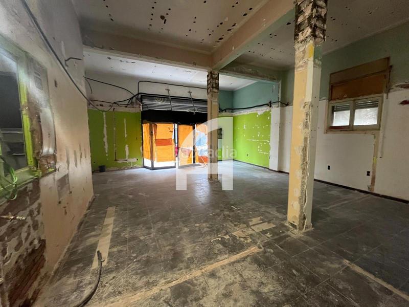 Foto dd4b25e0-0e03-410a-adba-cf0798db8521. Lloguer local comercial a Vallparadís - Antic Poble de Sant Pere Terrassa