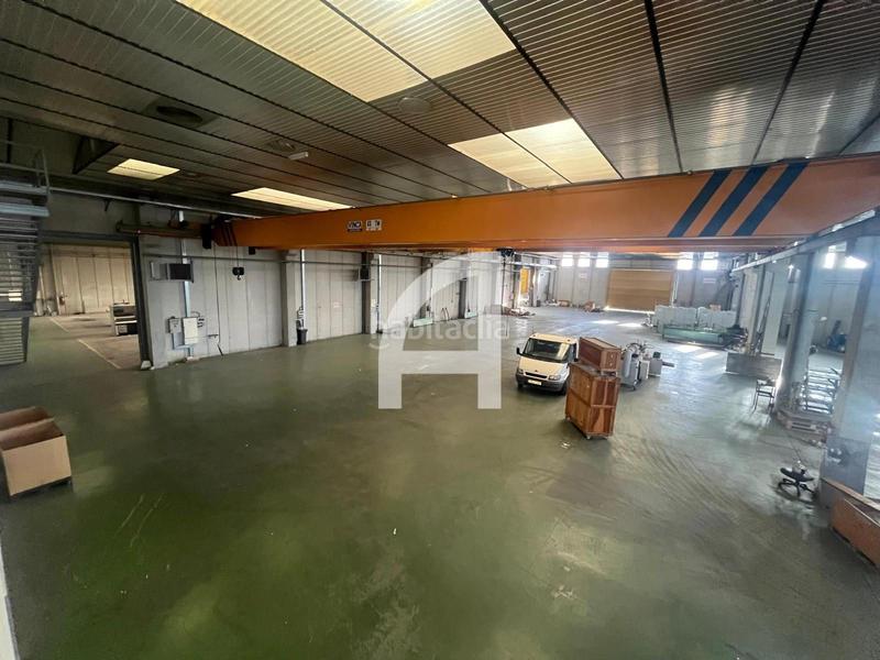 Foto a1270ffa-21ca-4460-8eae-e936402d23f2. Bâtiment à usage industriel dans Polígon Industrial Santa Margarida Terrassa