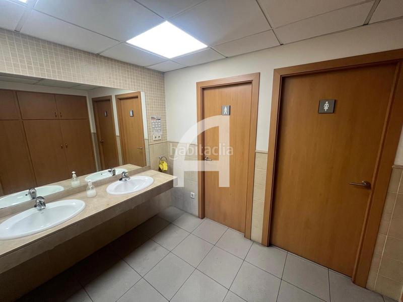 Foto b0eb7cc9-5921-420b-b996-e55b003ff931. Bâtiment à usage industriel dans Polígon Industrial Santa Margarida Terrassa