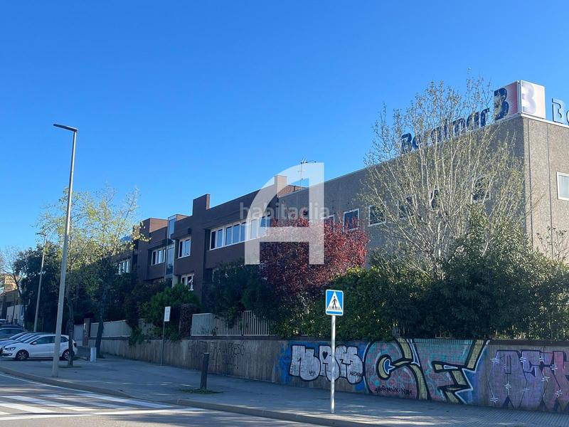 Foto bed67f10-6edd-4e85-aa43-a977e4c33498. Bâtiment à usage industriel dans Polígon Industrial Santa Margarida Terrassa