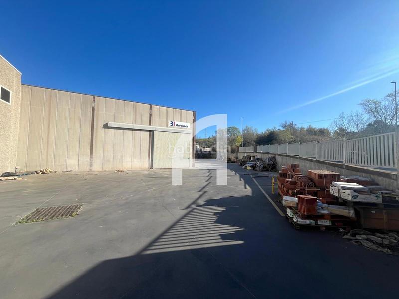 Foto f75c0b46-5b09-45e2-b5e2-20b9f923f548. Bâtiment à usage industriel dans Polígon Industrial Santa Margarida Terrassa