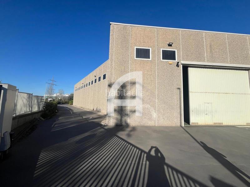 Foto fab20408-102c-4f6c-b109-fd78e5106e03. Bâtiment à usage industriel dans Polígon Industrial Santa Margarida Terrassa
