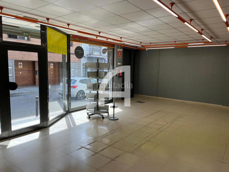 Foto d760d9f3-c116-47ff-a39b-74e2c4509b54. Lloguer local comercial a Ca n'Aurell Terrassa