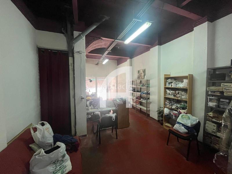 Foto ca0cc300-3b9e-4b52-909b-f28f2f3f1f8c. Local comercial local de alquiler en ca naurell en Terrassa