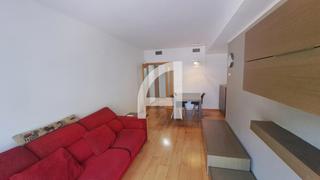 Pis  Carrer de lepant. Piso de 2 habitaciones y 2 baños en zona segle xx