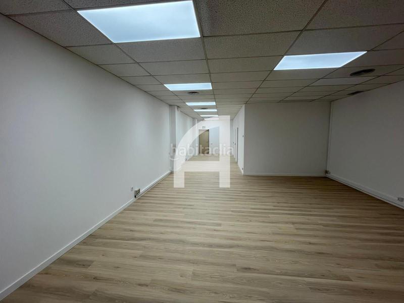 Foto 410c915c-e9f3-4901-9f53-0648c8be7ab2. Affitto ufficio in Ca n'Aurell Terrassa