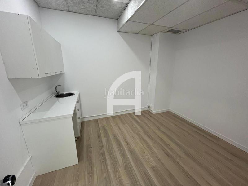 Foto 4108cf6e-aec1-4203-b910-39589ed04c50. Alquiler oficina  de alquiler en el edificio gutenberg en Terrassa