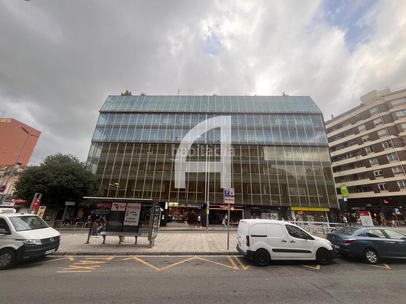 Foto ec00a6ed-b1e0-44d9-b9c2-bcb0f5cdf4cd. Alquiler oficina  de alquiler en el edificio gutenberg en Terrassa