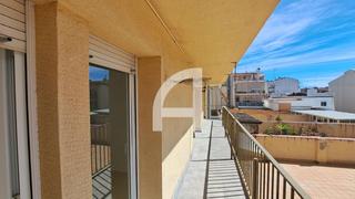 Appartement  Carrer dr. calsina. Piso en venta 3 habitaciones con amplio balcón orientación sud