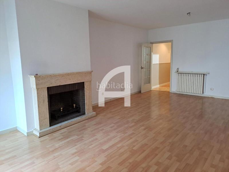 Foto 32d45e53-0c24-474b-a164-3db3001d8dbf. Rent house with heating in La Cogullada Terrassa