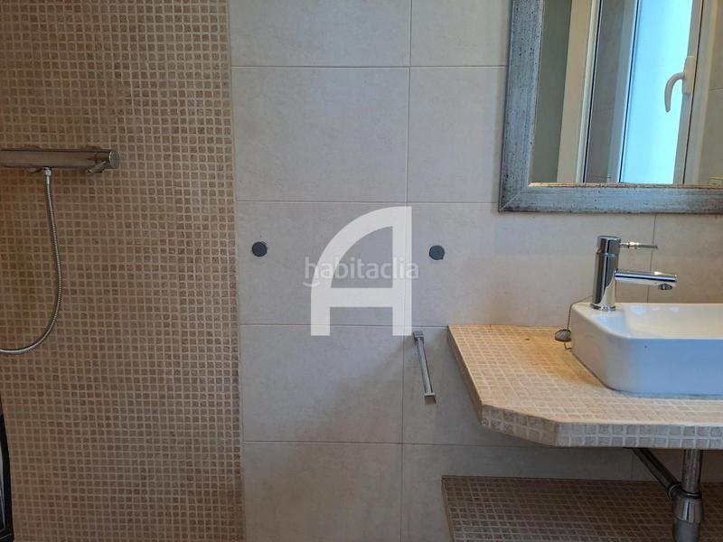 Foto 51e9a4db-ad95-40ef-9cd8-62ac14e02da4. Rent house with heating in La Cogullada Terrassa