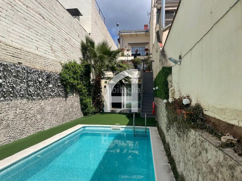 Foto a0b4be33-09e9-4124-8b41-19add5224602. Casa amb calefacció aparcament piscina a Ca n'Aurell Terrassa
