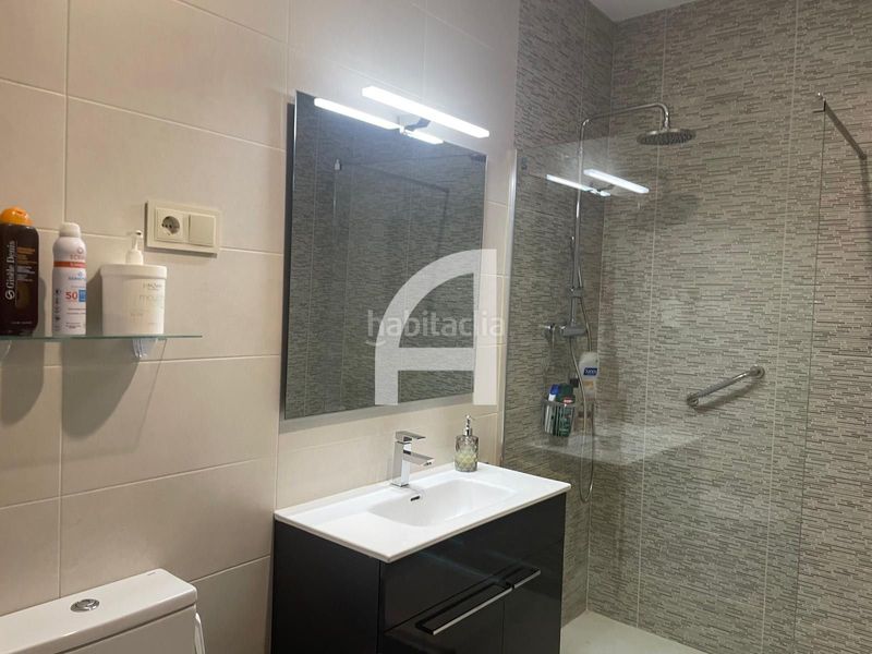 Foto c20f8d75-76ef-4e82-9508-5b08798d8d05. Casa amb calefacció aparcament piscina a Ca n'Aurell Terrassa