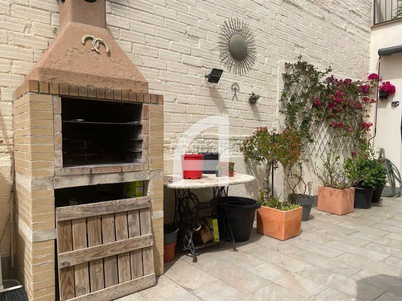 Foto df788266-cfbd-43c9-b9da-e3e0d925bcb7. Casa amb calefacció aparcament piscina a Ca n'Aurell Terrassa