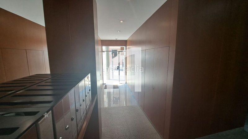Foto a545175c-bf2a-474b-9dc8-bd329c32d1dc. Piso loft en venta en un edificio seminuevo impecable en Terrassa
