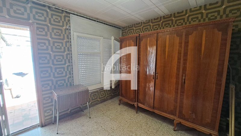 Foto e0f0a428-fa44-4578-b684-12fc5979916c. Casa amb aparcament a La Cogullada Terrassa