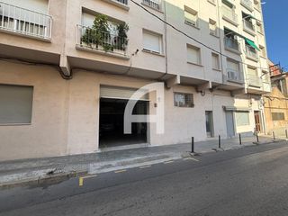 Local Comercial  Carrer del doctor ferran. Local en venta listo para almac�n, negocio o aparcamiento