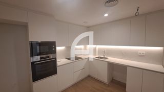 Rent Flat  Carrer de sant pere. Estrena vida en pleno centro peatonal de terrassa