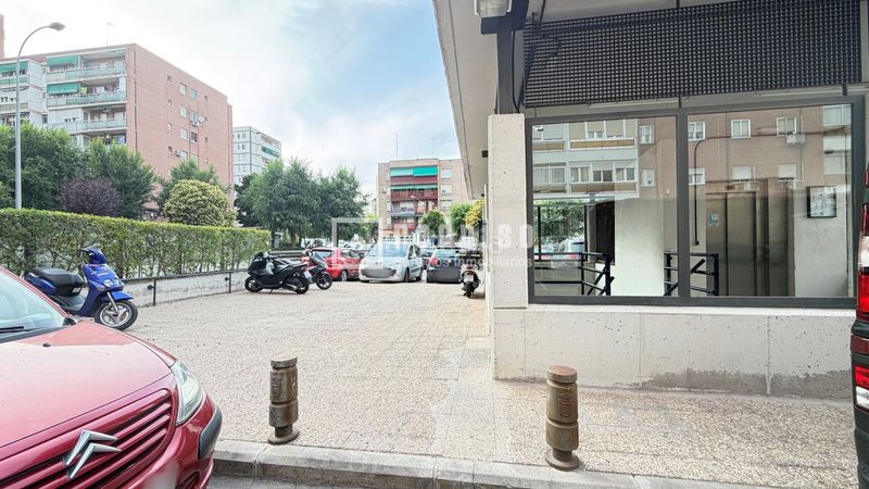 Foto f65bda34-1017-4627-b3b6-10dbd214f14e. Aparcament cotxe a Zarzaquemada Leganés