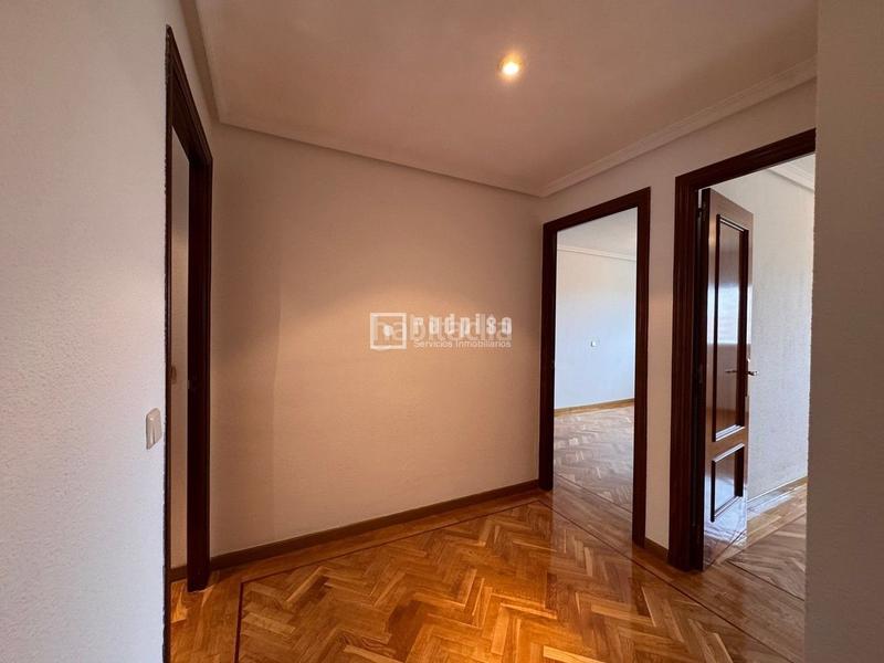 Foto c88948a9-5913-4809-b389-ea720dcd0497. Affitto appartamento con riscaldamento parcheggio piscina in Madrid