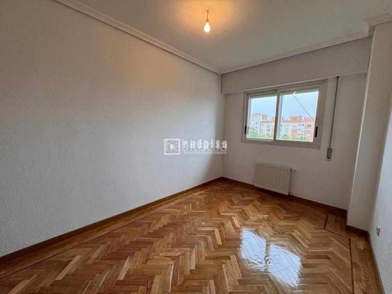 Foto da3e531e-6acc-4bfc-8f24-6eca74969eb8. Alquiler piso en Legazpi Madrid