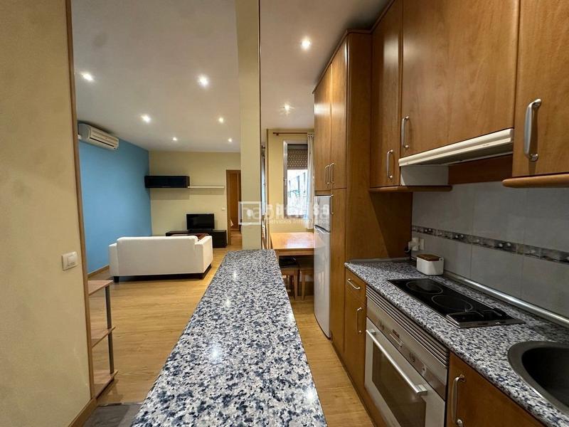 Foto 25aca608-c236-45ea-b280-65b5b2eba7e3. Flat with heating in Chopera Madrid