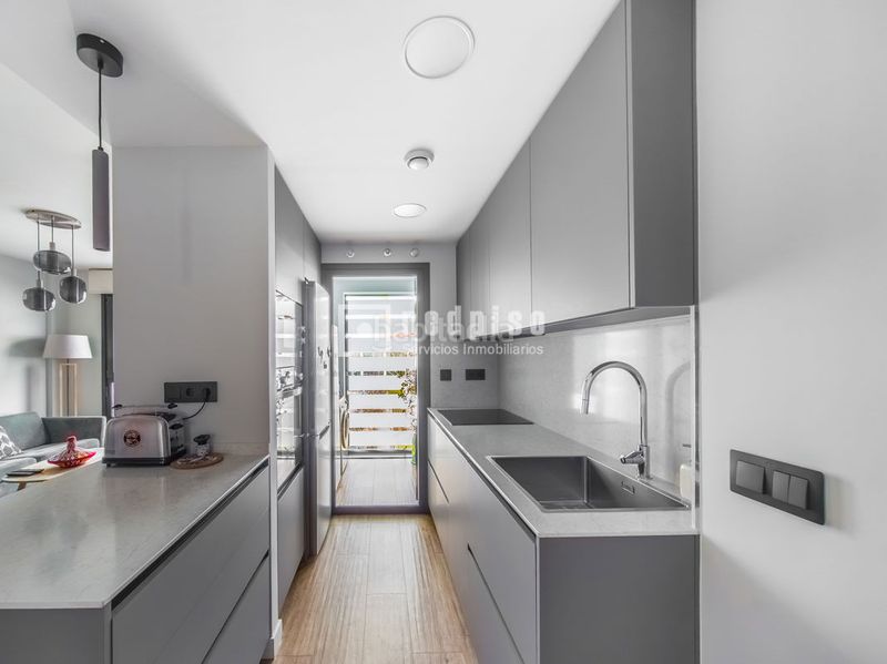 Foto 3ac376dc-2551-4590-ae06-b1f095a79543. Piso redpiso Legazpi vende en exclusiva! en Legazpi Madrid