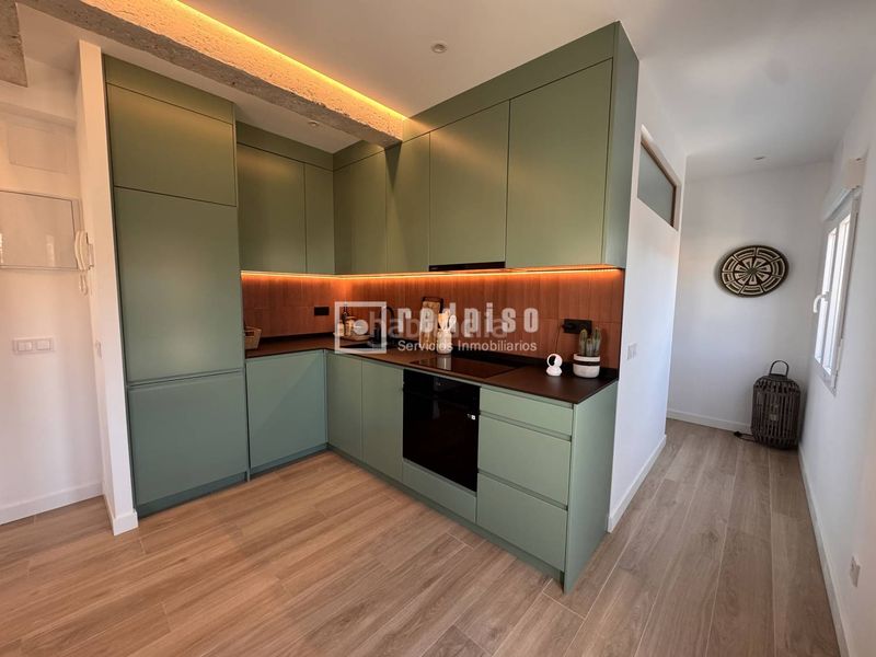 Foto d68724e3-89fd-41a2-bb97-f20b1dc5731e. Dachwohnung mit heizung in Chopera Madrid