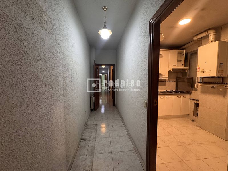 Foto f2411717-8b3b-4e93-80a1-e448e4224a07. Pis amb calefacció aparcament a Legazpi Madrid