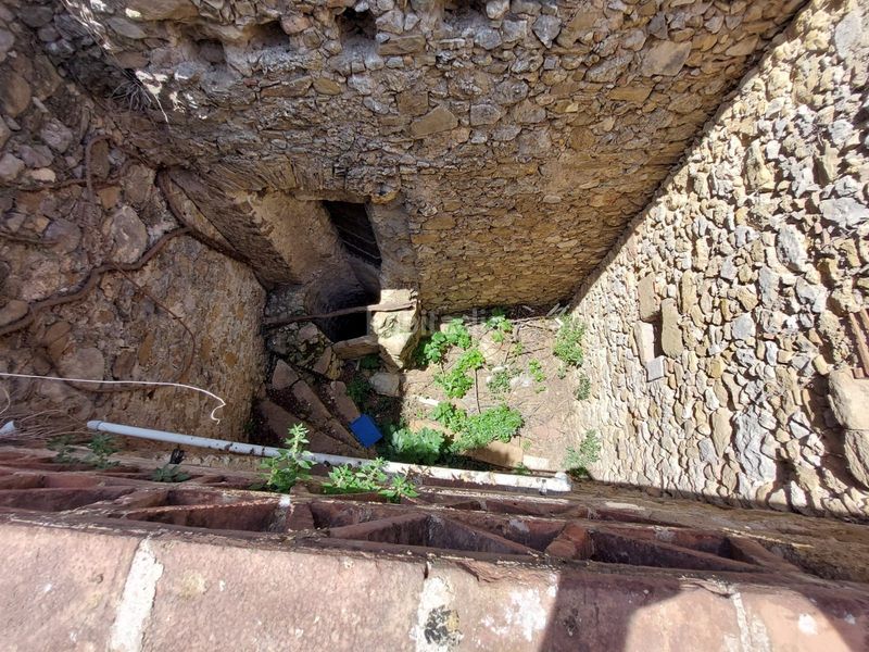 Foto 541c2408-95df-4c48-992a-bb4405d042fd. Casa a Torroella de Montgrí