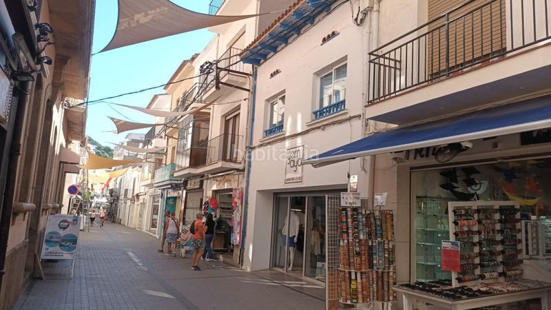 Foto b34080ff-255d-46c5-b0bc-f5ff2ddbd150. Edificio in l´Estartit poble Estartit