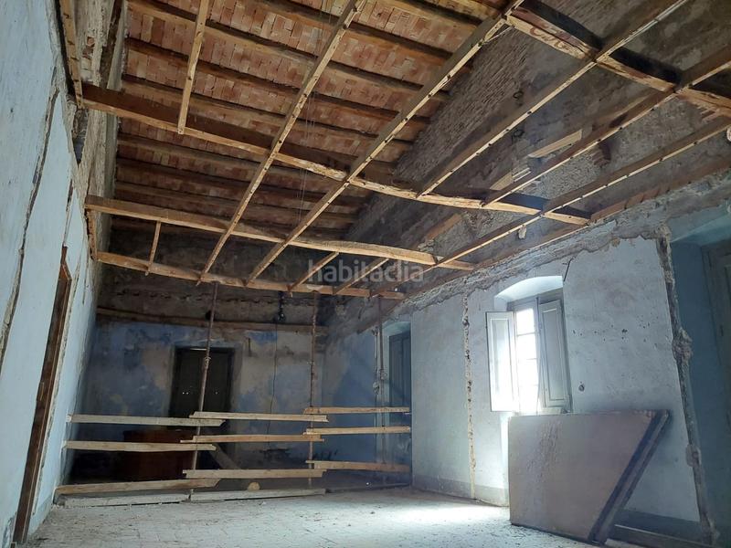 Foto 35eef59f-b55a-4e09-8bb5-301f46ebfa91. Edificio  en venta en Torroella de Montgrí