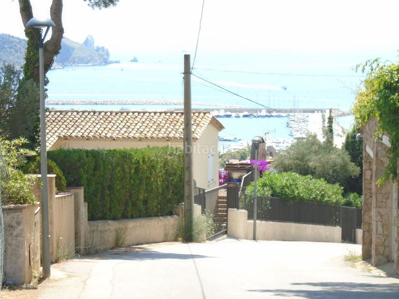 Foto 52dfbd03-8ed7-44e2-bc82-0b3a1def36b8. Terreny residencial a l´Estartit poble Estartit