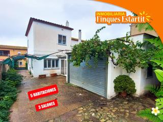 Casa a Torroella de Montgrí. Gran casa en venta