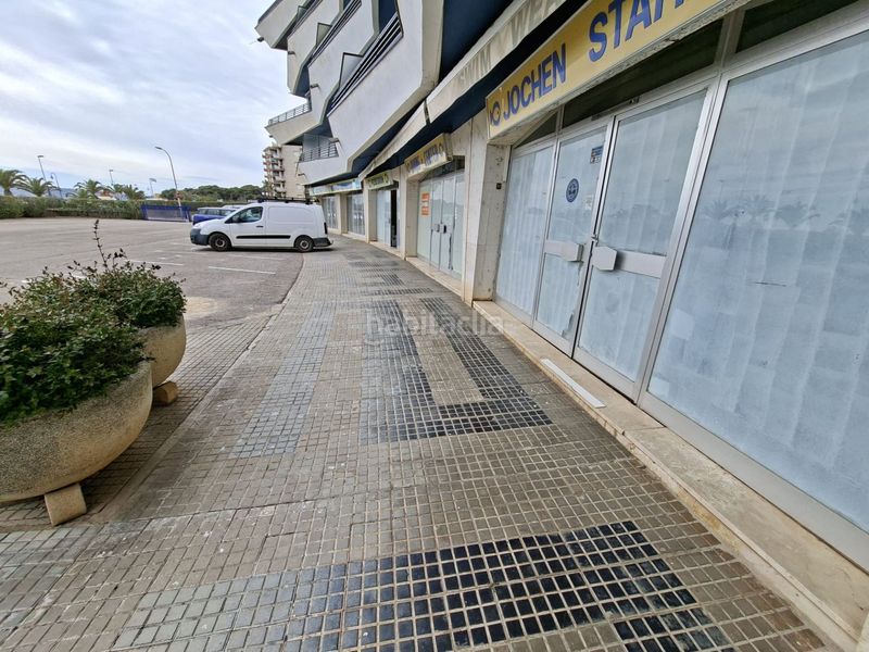 Foto f3b00d14-f9c7-4b38-9260-98ca9dfce89b. Local comercial a l´Estartit poble Estartit