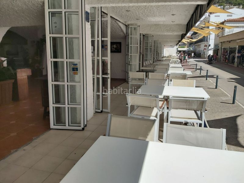 Foto 392ec226-d19d-4131-9596-923398c52c61. Local comercial a l´Estartit poble Estartit