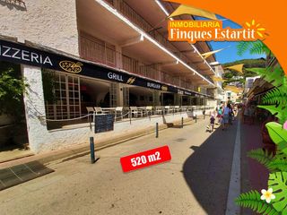 Business premise in L´Estartit Poble. Restaurante de 520 m en venta con licencia activa y 2 cocinas en