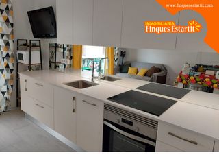Appartement in L´Estartit Poble. Apartamento de 57 m con 1 dormitorio y terraza a solo 150m de la