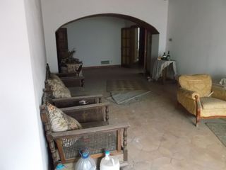 Haus in Torroella de Montgrí. Gran casa de pueblo de 640 m a reformar con garaje para 10 coche